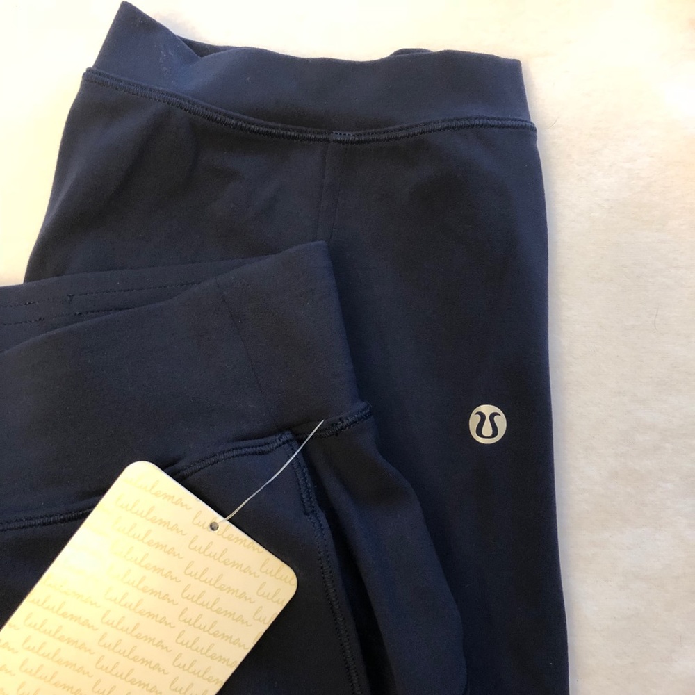 NWT Lululemon rejuvenate crop - Picture 4 of 7